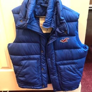 Hollister puffy vest blue size XL